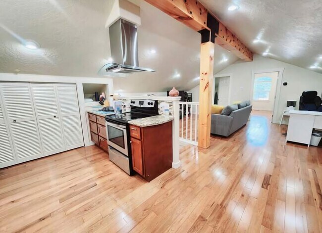Kitchen 2 - 733 Sherry Rd