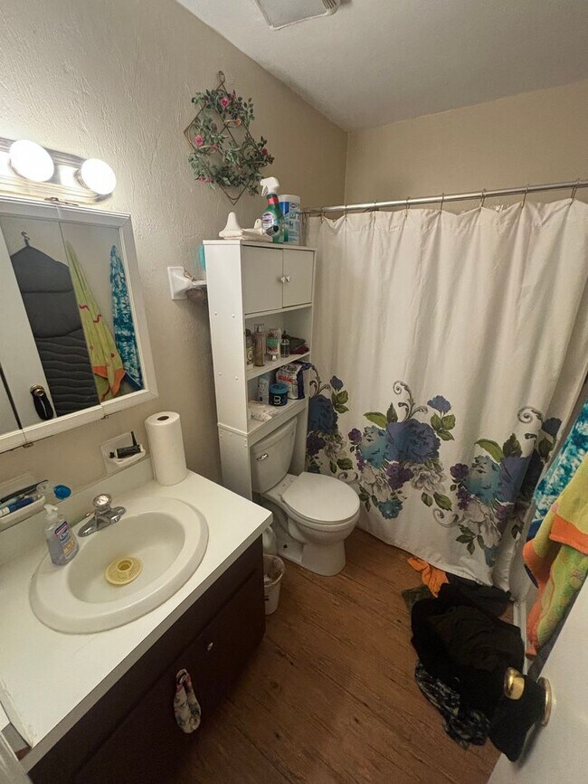 Foto del edificio - Spacious 2 bedroom!