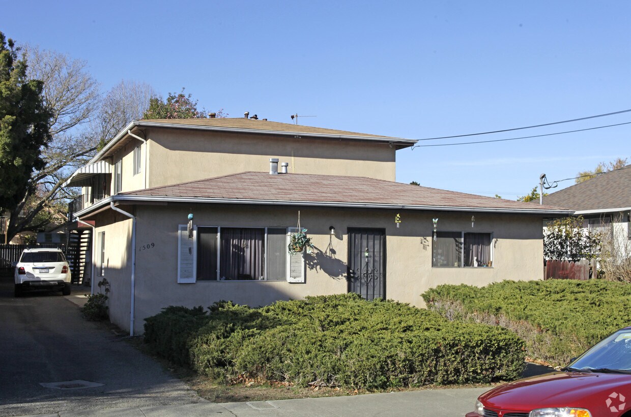 Building Photo - 1509 Morton St