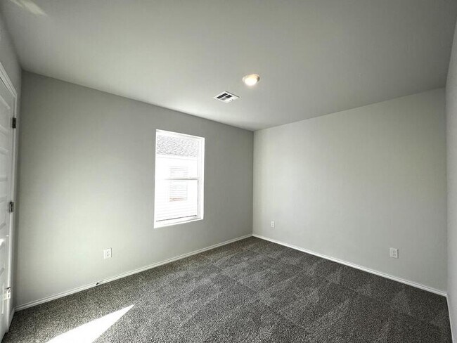 Building Photo - 2103 Carrol St