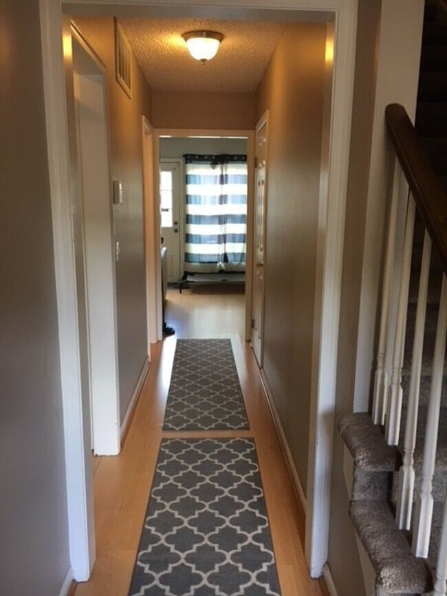 Foto del edificio - 3 Bedroom | 2.5 Bath - Townhome in Mount P...