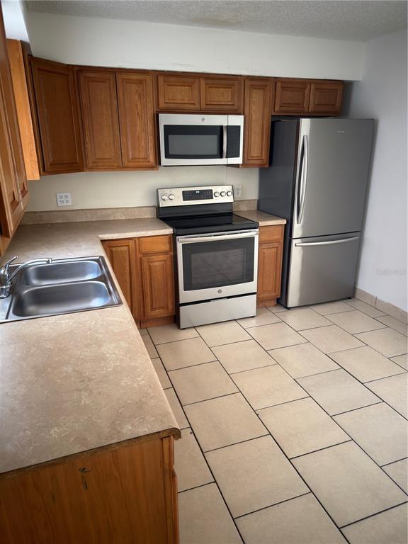 Foto del edificio - 2463 Chestnut Woods Dr