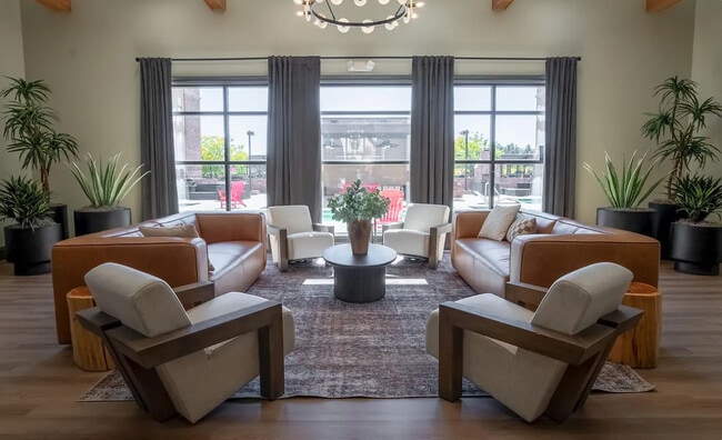 Yugo Flagstaff Grove - Yugo Flagstaff Grove Apartments