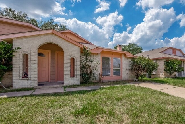 Building Photo - 11009 Crenchrus Ct