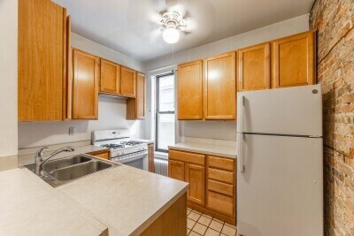 Foto del edificio - 1226 N Dearborn St