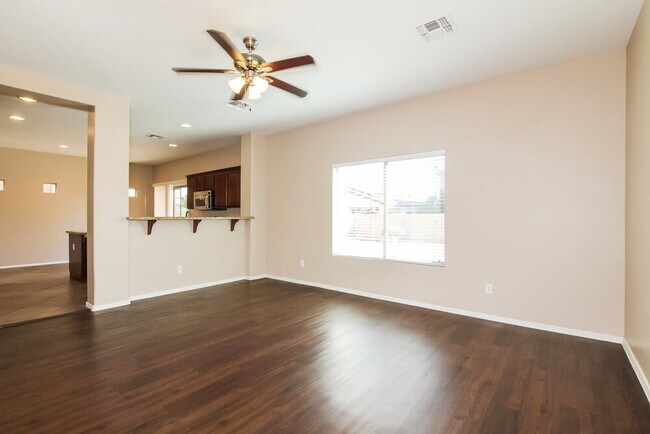 Foto del edificio - 17605 W Lundberg St