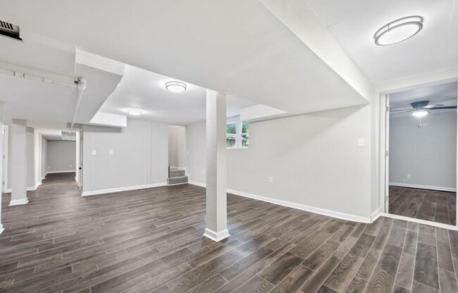 Foto del edificio - 560 S Indian Creek Dr