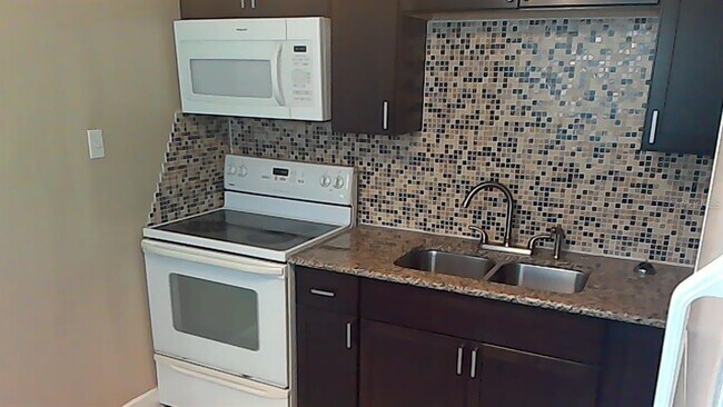 Foto del edificio - 2543 38th Ave N