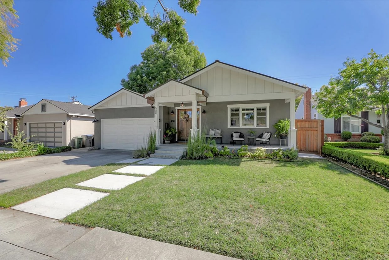 Primary Photo - Coming Soon...Gorgeous High End 4 bed/2.5 ...