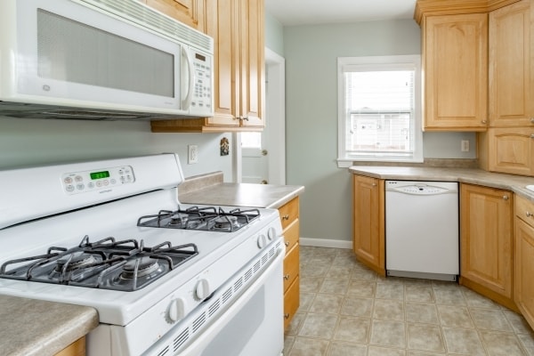 Kitchen - 1222 S 1900 E