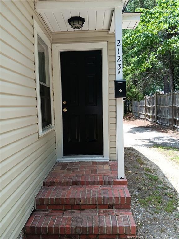 Building Photo - 2123 Elvira St
