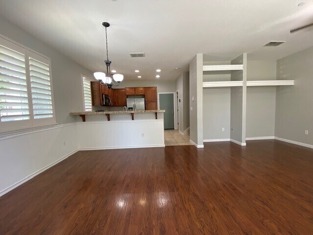 Foto del edificio - Beautiful 3 bedroom & 2.5 bath for rent in...