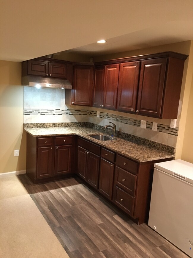 Building Photo - 42234 Oasis Ct