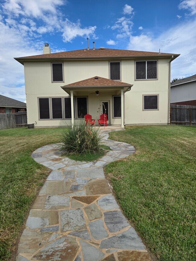 Foto del edificio - 18204 Kermit Ct