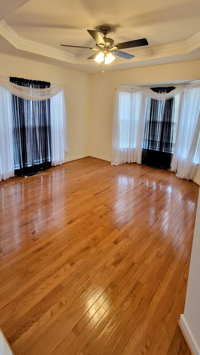 Foto del edificio - 6512 Kings Grove Ct