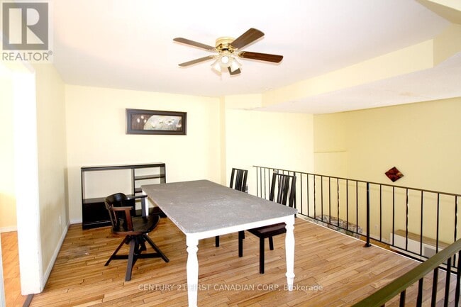 Building Photo - 1460 Limberlost Rd