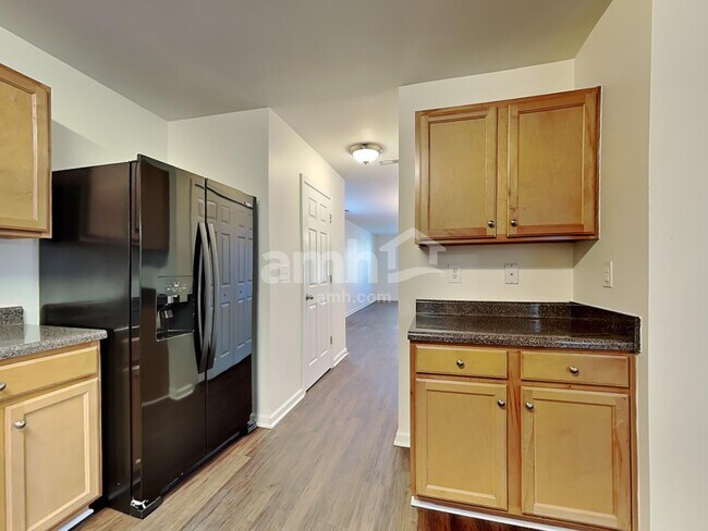 Building Photo - 3904 Edgewood Terrace Rd