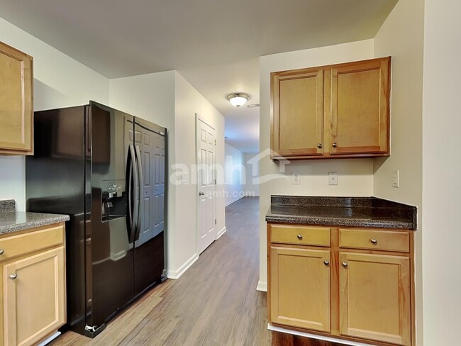 Foto del edificio - 3904 Edgewood Terrace Rd