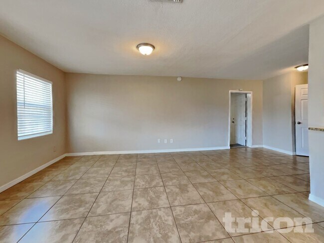 Building Photo - 1253 Jasmine Way