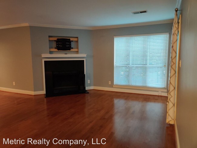 Building Photo - 2518 Cranbrook Ln