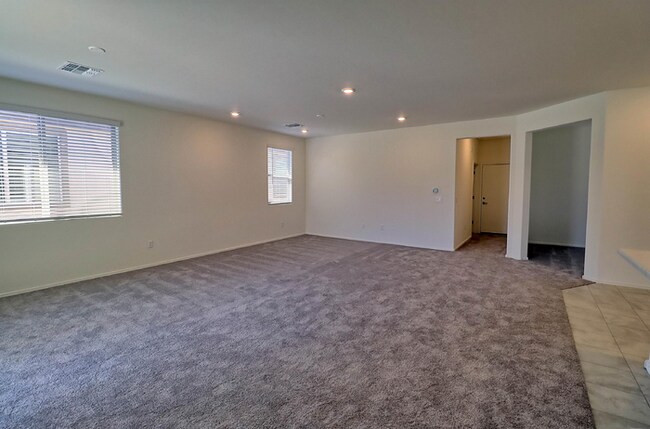 Building Photo - Almost New Rancho Sahuarita Home!
