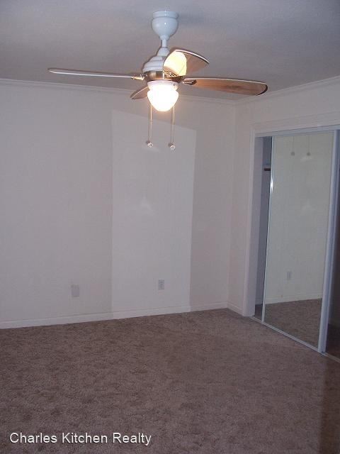 Building Photo - 3 br, 2 bath House - 605 W. Winnie Lane