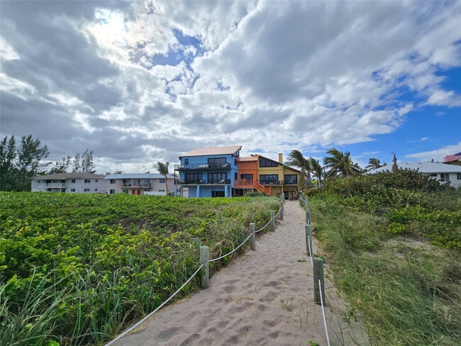 Foto del edificio - 1136 S Ocean Dr