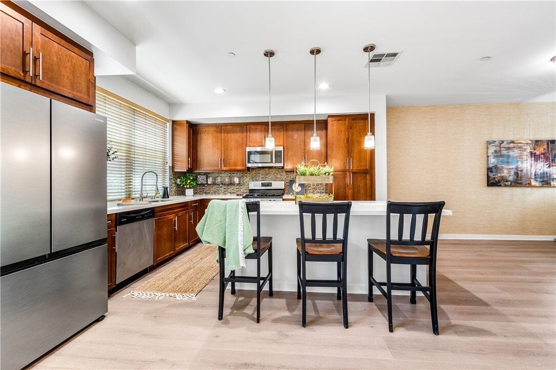 Foto principal - 664 Colorado Cir