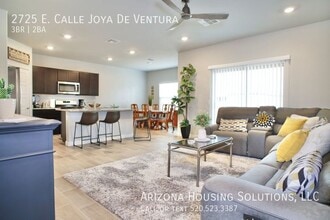 Building Photo - 2725 East Calle Joya de Ventura