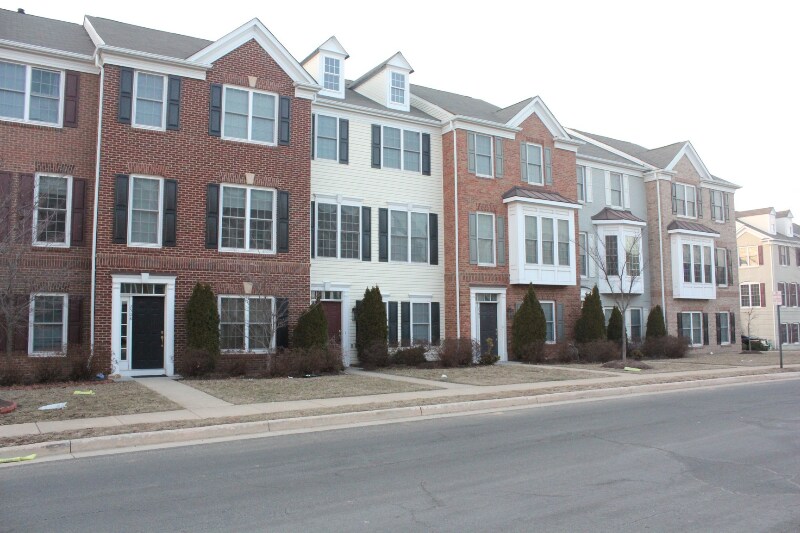 2506 Bronze Stone Pl, Herndon, VA 20171 Townhome Rentals in Herndon