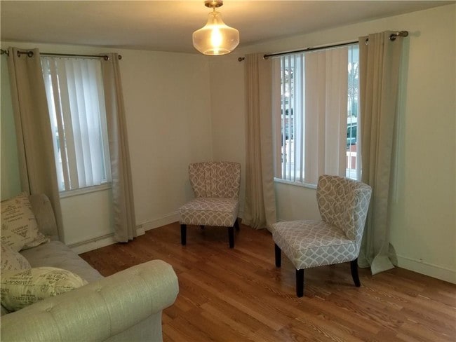 Building Photo - 291 Samuel Gorton Ave