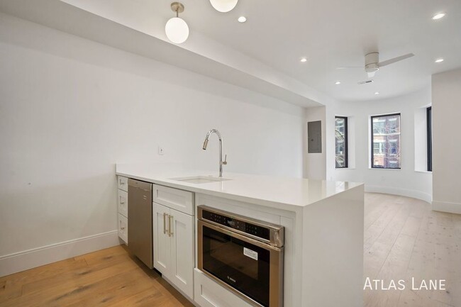 Foto del edificio - Professionally Managed// 3 bedroom 3 bathr...