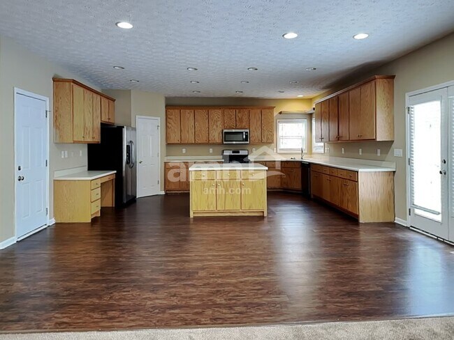 Foto del edificio - 520 Martin Field Dr