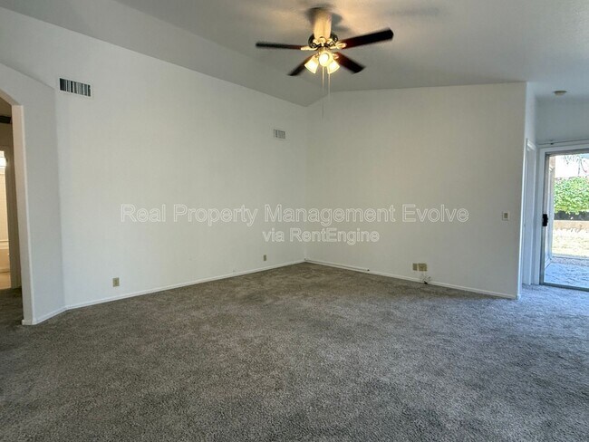 Building Photo - 4260 E Rosemonte Dr