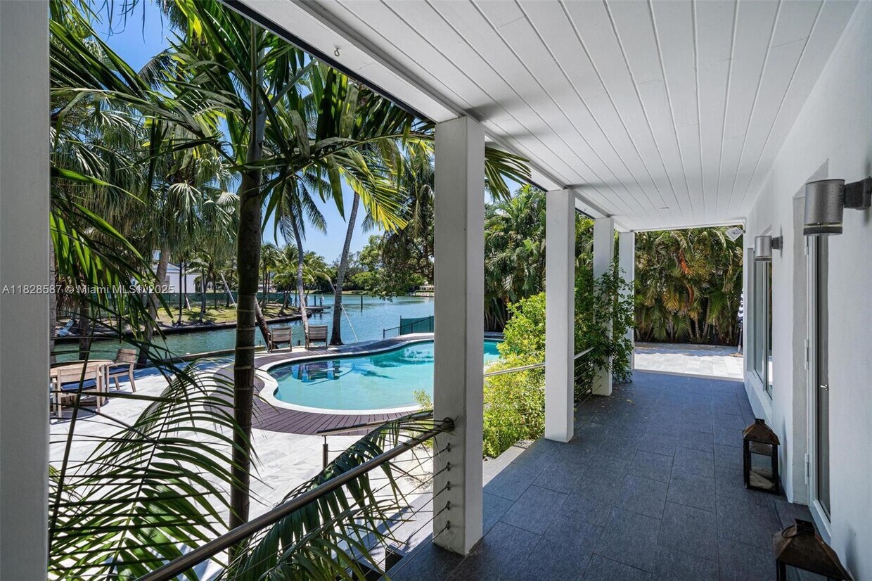 Foto principal - 650 Lake Rd