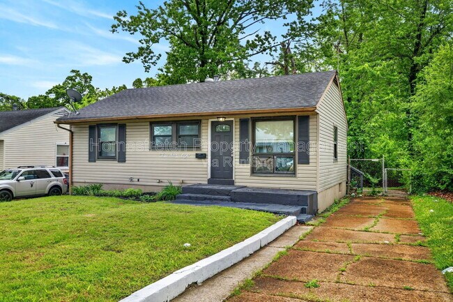 Foto del edificio - 368 Cameron Rd