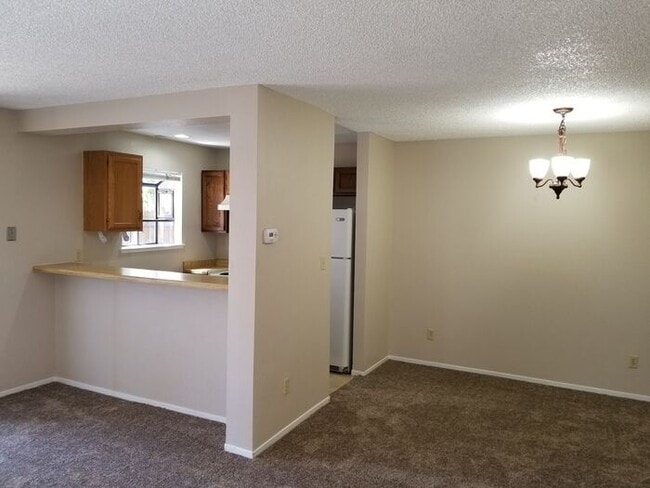 Building Photo - 2245 Kietzke Ln