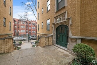 Building Photo - 7209 S Yates Blvd