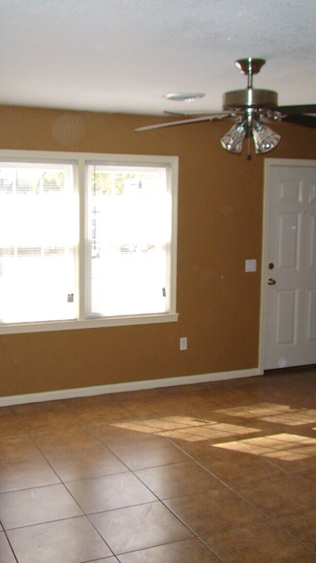 Building Photo - 115 Ken Hill Ln