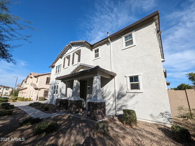 Building Photo - 1253 N 166th Ave