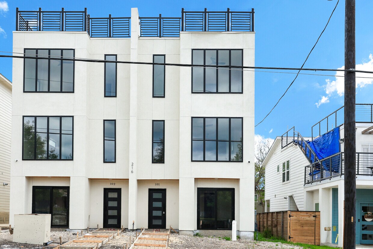 218 Pinckney St, San Antonio, TX 78209 Townhome Rentals in San