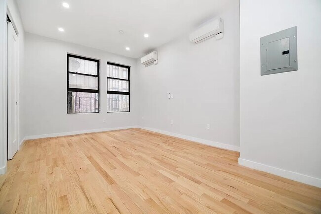 Building Photo - 117 West 57th Street