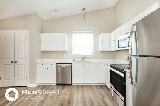 Building Photo - 2111 Pleasant Dale Dr