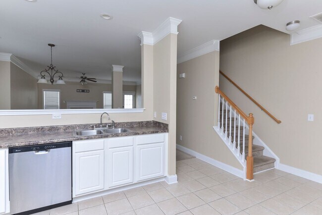 Foto del edificio - 2 Bedroom, 2.5 Bath in Hampton Forest- Mov...