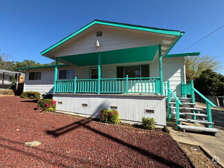 Building Photo - 2847 Moulton Dr