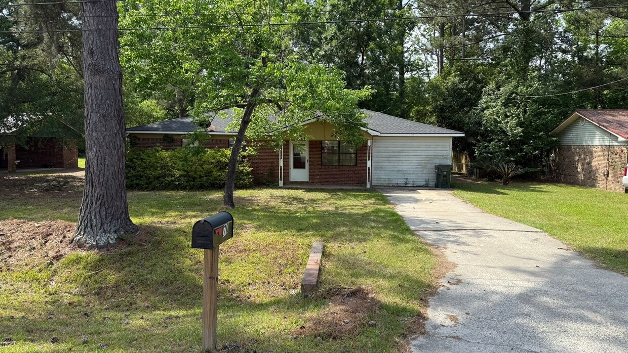 Primary Photo - RATE DROP ALERT! (was $1725/month)