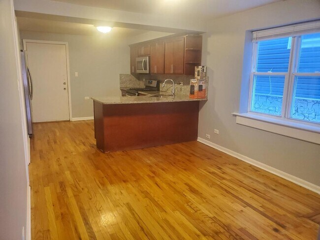 Foto del edificio - 4027 S Artesian Ave