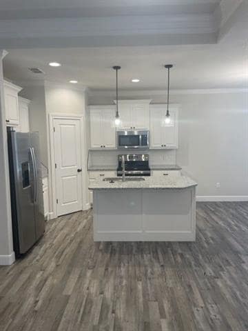 Building Photo - 7002 Phoenix Dr