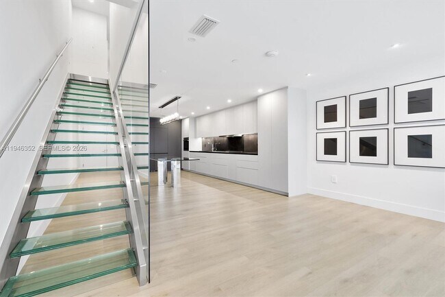 Foto del edificio - 2950 NE 188th St