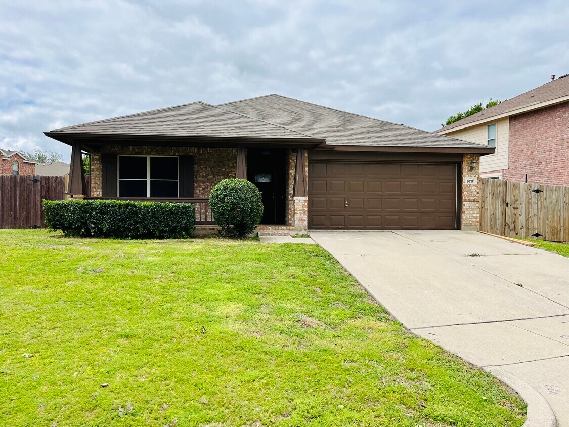 9701 Westmere Ln, Fort Worth, TX 76108 House Rental in Fort Worth, TX